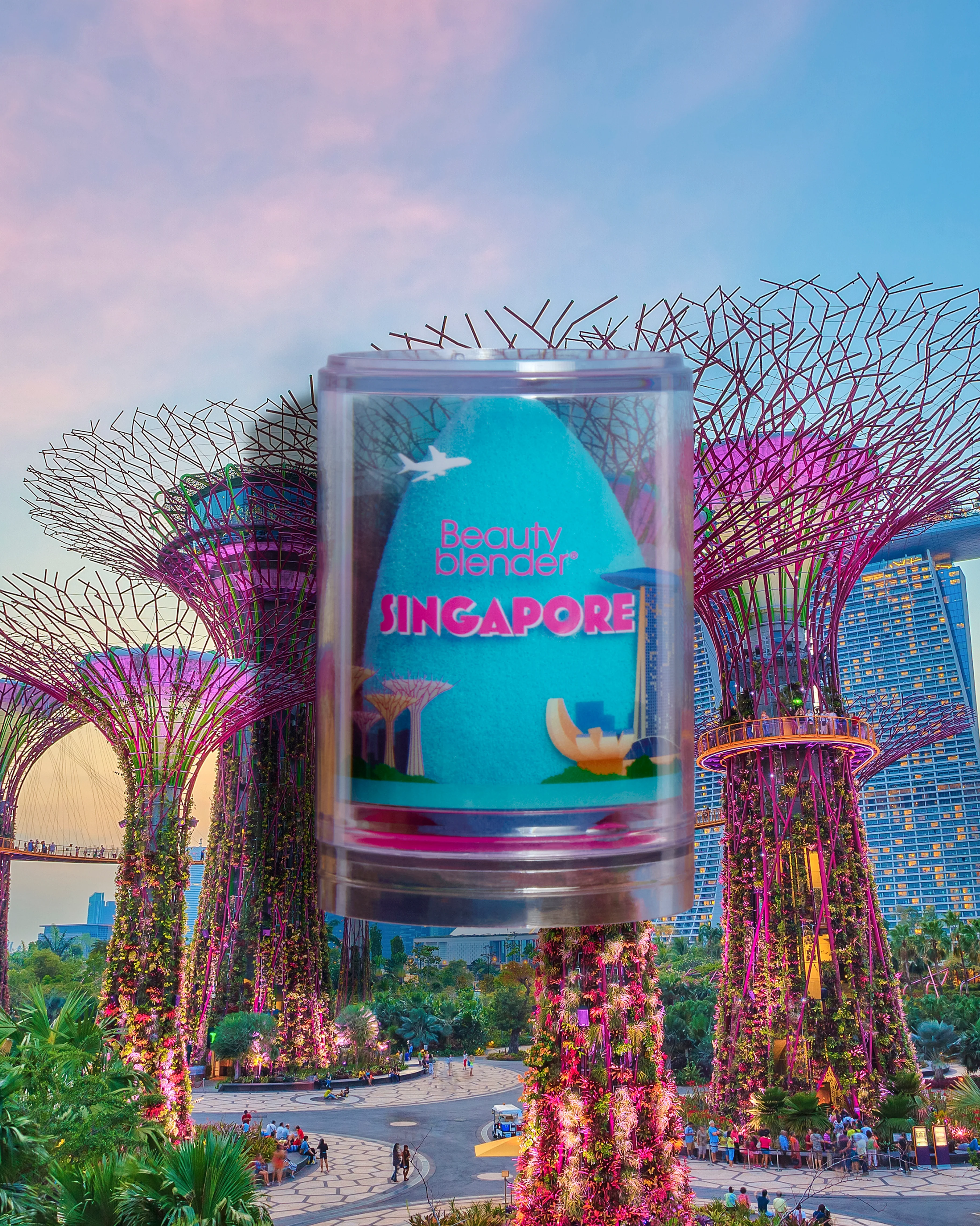 Beautyblender® Singapore Makeup Sponge - Image 3
